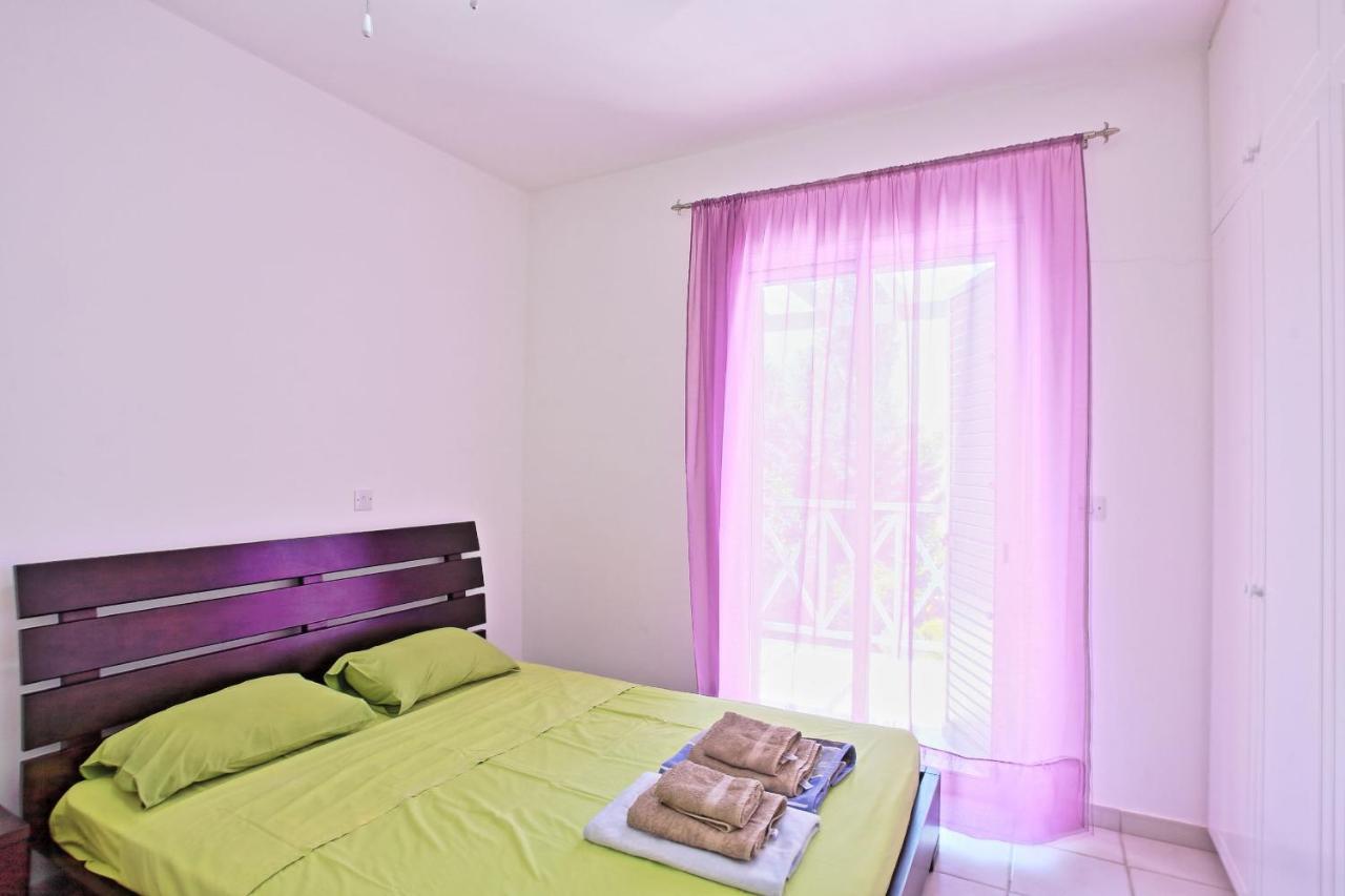 Villa Irina Polis Luaran gambar